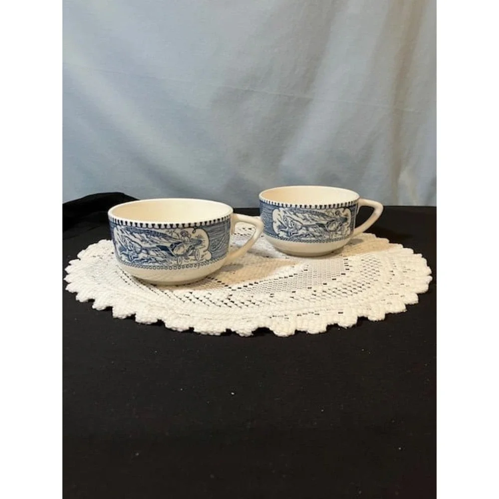 Pair of Currier and Ives Coffee/Tea Cups Vintage Great‎ Condition